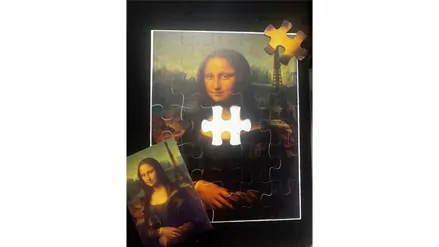  Missing Piece (Mona Lisa) Parlor od Paula Romhanyho a Connie Boyda (tašky sa môžu líšiť)